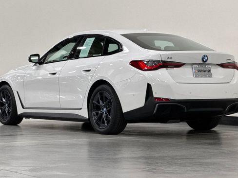 Used 2023 BMW i4 eDrive40 RWD image 6