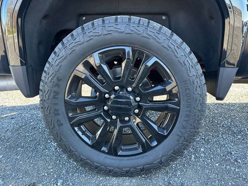 Used 2025 GMC Sierra 2500 Denali Ultimate image 20