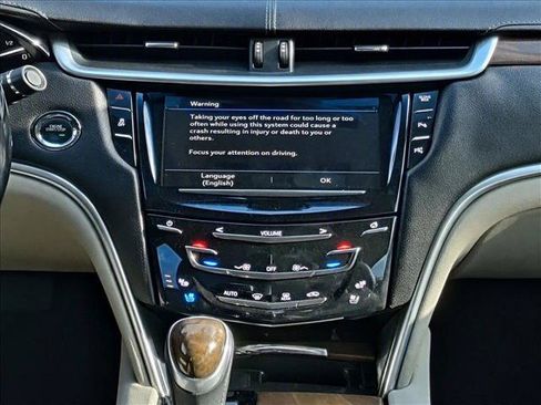 Used 2018 Cadillac XTS Luxury FWD image 14