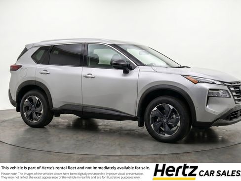 Used 2025 Nissan Rogue SV FWD image 1