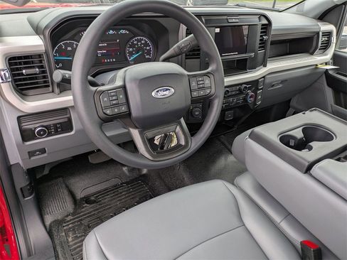 New 2025 Ford F550 4x4 Regular Cab Super Duty image 9