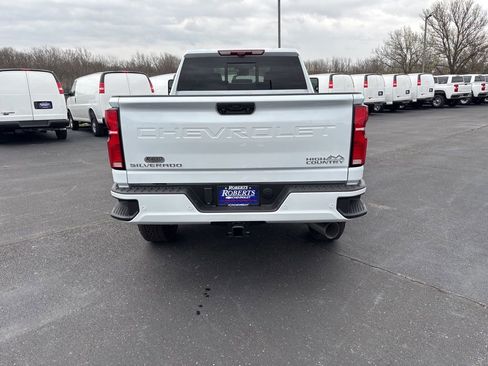New 2026 Chevrolet Silverado 2500 High Country w/ High Country Premium Package AWD/4WD image 4