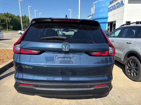 Used 2025 Honda CR-V EX-L image 4