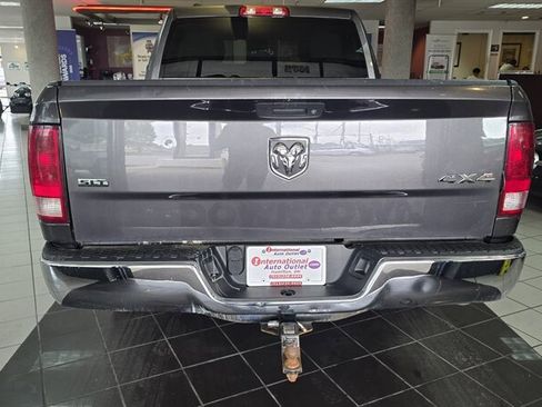 Used 2017 RAM 1500 Classic SLT AWD/4WD image 7