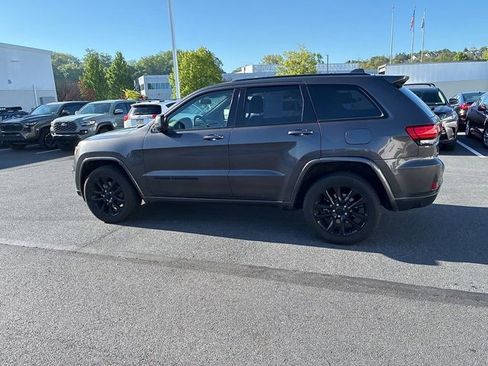 Used 2021 Jeep Grand Cherokee Laredo X AWD/4WD image 13