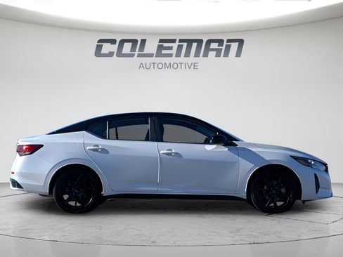 Certified 2025 Nissan Sentra SR w/ Midnight Edition FWD image 4
