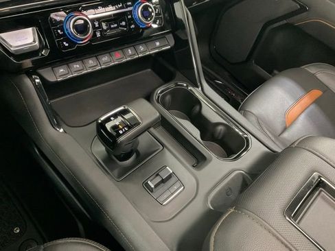 Used 2022 GMC Sierra 1500 AT4 w/ AT4 Premium Package image 15