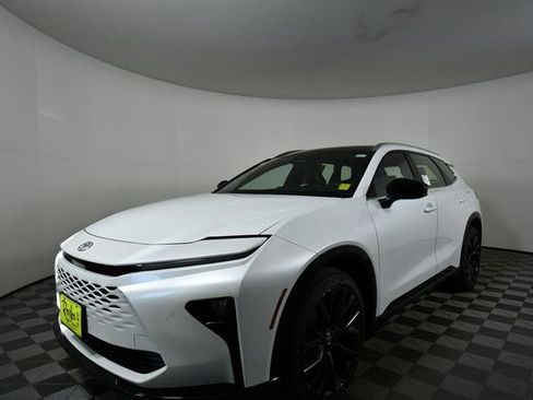 New 2025 Toyota Crown Signia Limited image 6