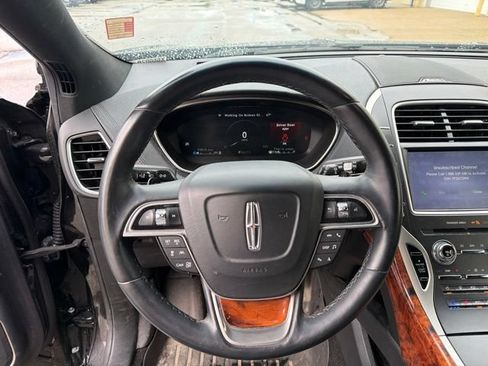 Used 2020 Lincoln Nautilus Reserve w/ Equipment Group 201A AWD/4WD image 23