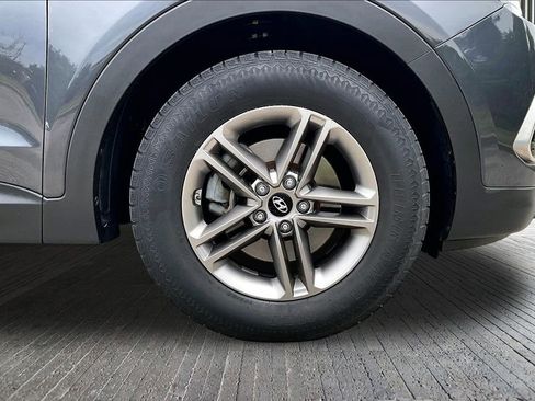 Used 2017 Hyundai Santa Fe Sport FWD image 10