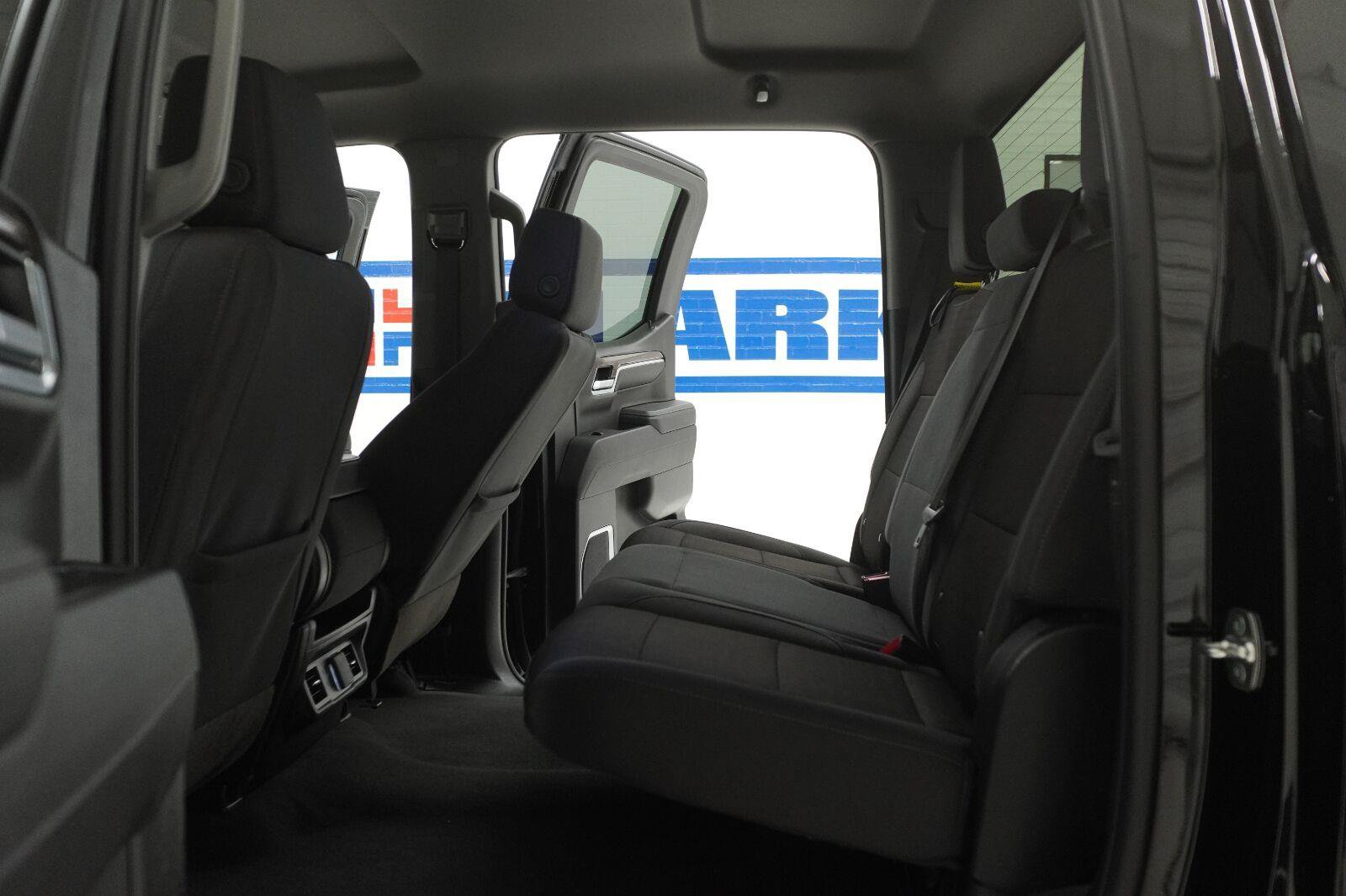 Used 2025 Chevrolet Silverado 1500 LT RWD image 20