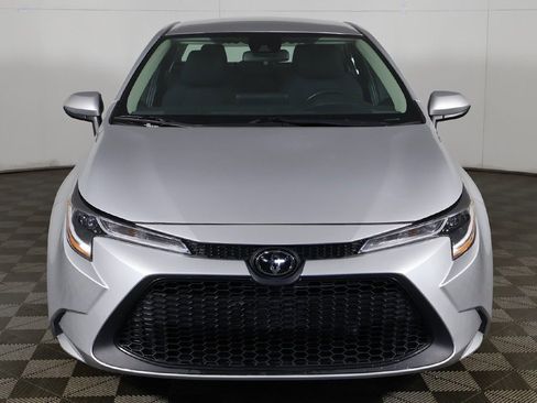 Used 2022 Toyota Corolla LE FWD image 8