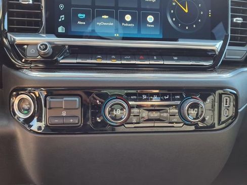 Used 2025 Chevrolet Silverado 1500 LT image 64