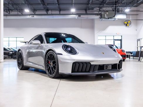 Used 2025 Porsche 911 Carrera 4 GTS AWD/4WD image 3