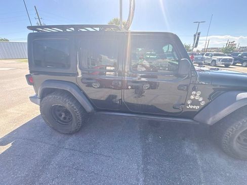 Used 2020 Jeep Wrangler Unlimited Sport AWD/4WD image 23
