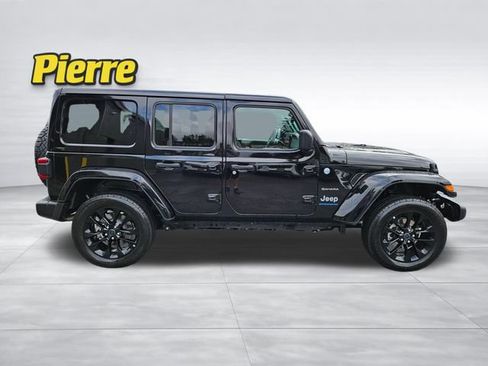 Used 2024 Jeep Wrangler Unlimited Sahara AWD/4WD image 6