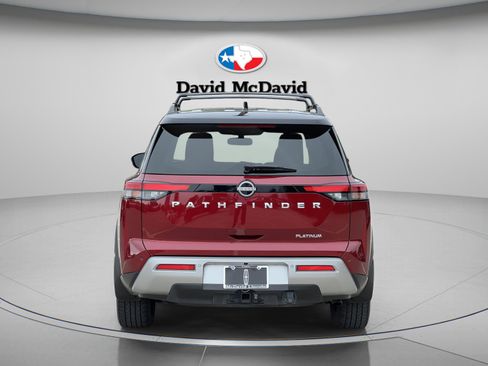 Used 2022 Nissan Pathfinder Platinum w/ Cargo Package FWD image 6