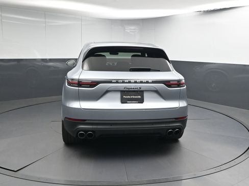 Certified 2022 Porsche Cayenne S image 23