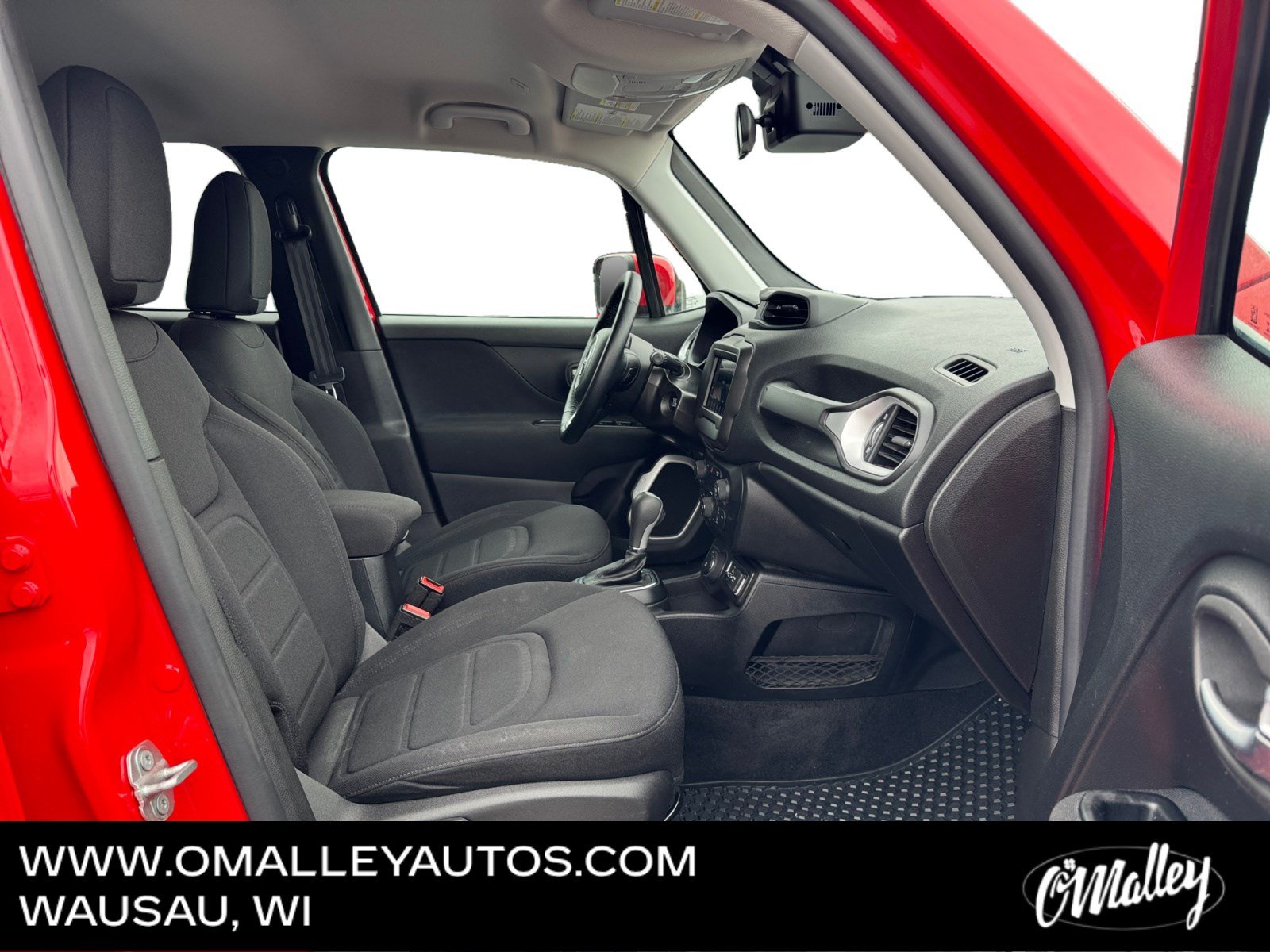 Used 2020 Jeep Renegade Latitude w/ Cold Weather Group AWD/4WD image 14