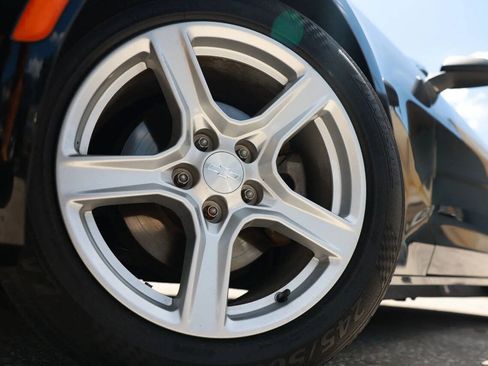 Used 2020 Chevrolet Camaro LT RWD image 26