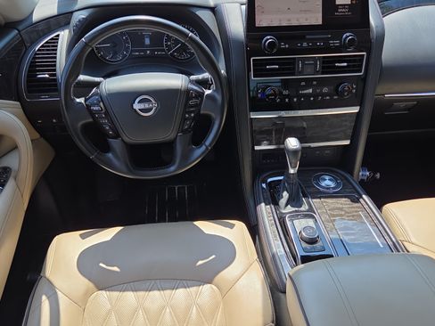 Used 2022 Nissan Armada Platinum w/ Captain's Chairs Package RWD image 12