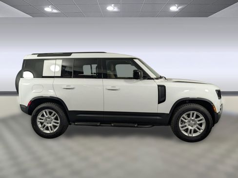 Used 2025 Land Rover Defender 110 S image 7