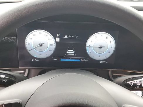 Certified 2024 Hyundai Elantra SEL FWD image 23
