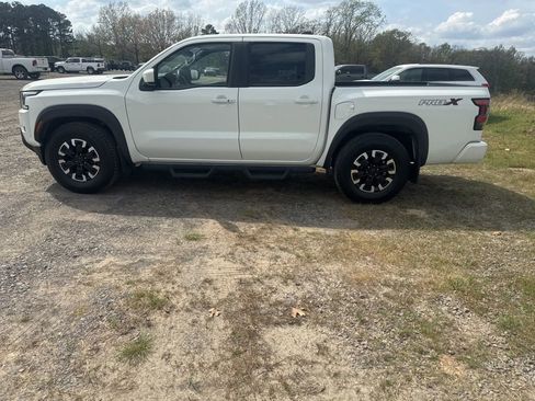 Used 2022 Nissan Frontier Pro-X RWD image 8