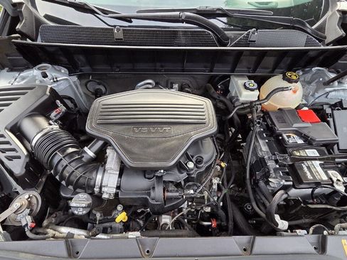 Used 2017 GMC Acadia SLT image 14