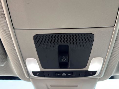 Used 2025 Honda CR-V EX-L image 19