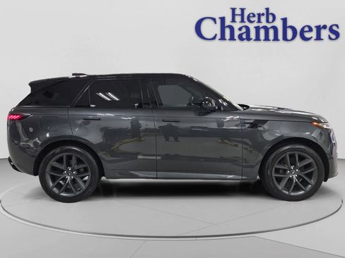 Used 2023 Land Rover Range Rover Sport SE Dynamic AWD/4WD image 4