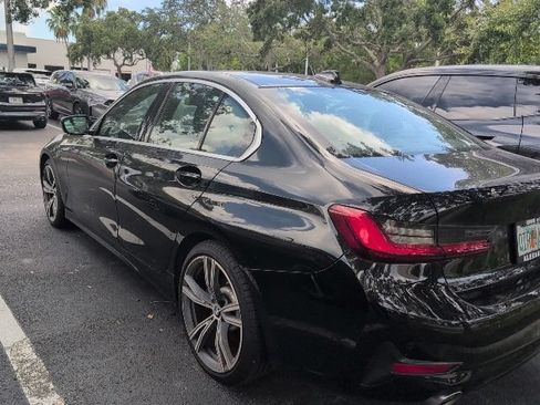 Used 2022 BMW 330i Sedan w/ Premium Package RWD image 4