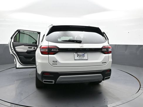 Used 2024 Honda Pilot Touring image 49