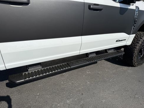 Used 2025 Ford F250 XLT image 8