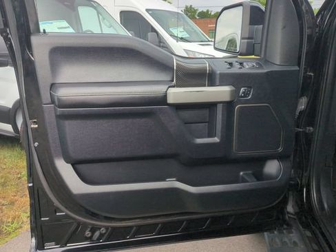 Used 2017 Ford F150 Raptor w/ Equipment Group 802A Luxury AWD/4WD image 19