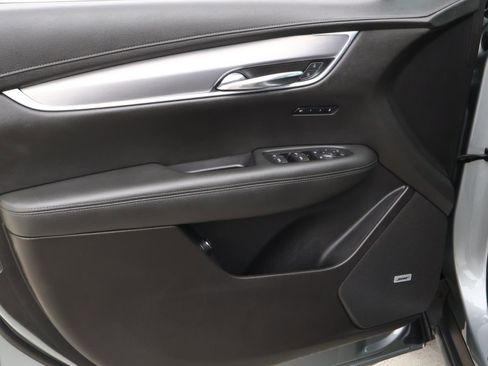 Certified 2024 Cadillac XT6 Luxury image 22