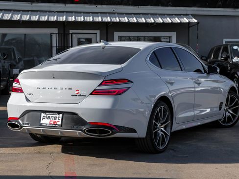 Used 2022 Genesis G70 3.3T image 10