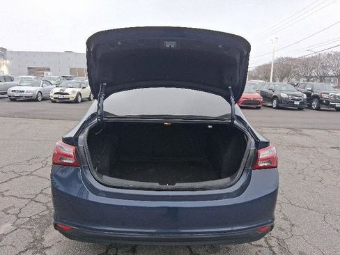 Used 2020 Chevrolet Malibu LT image 24