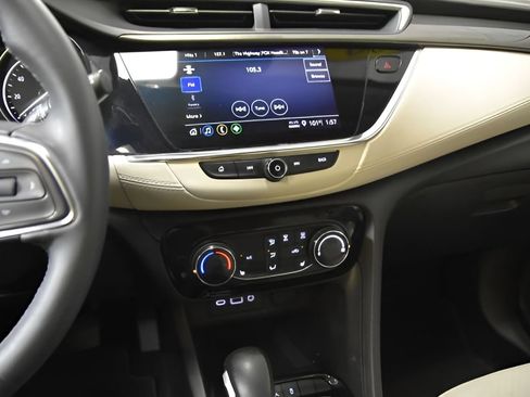 Used 2023 Buick Encore GX Preferred w/ Cold Weather Comfort Package FWD image 23