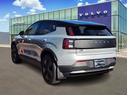 New 2026 Volvo EX30 Cross Country Ultra image 30