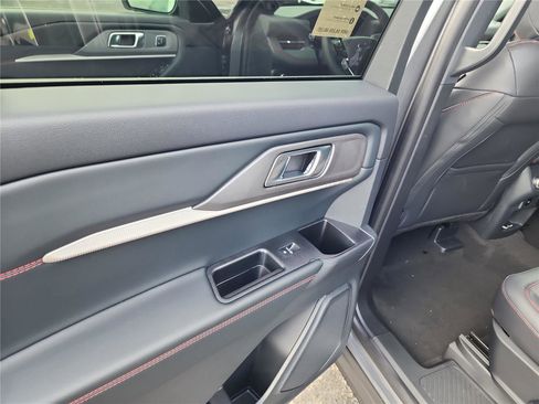 New 2025 Ford Explorer ST-Line w/ Premium Package image 16