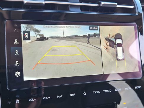 Used 2023 Hyundai Tucson Limited image 30