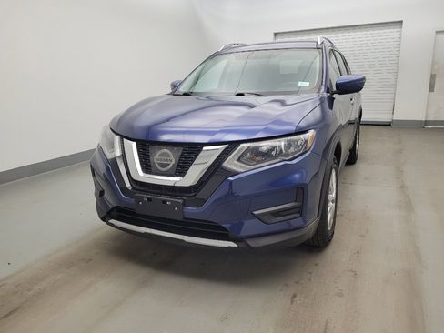 Used 2017 Nissan Rogue SV image 15