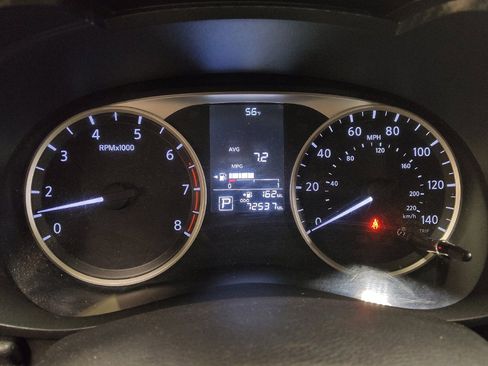 Used 2020 Nissan Versa S FWD image 23