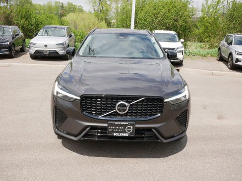 Certified 2025 Volvo XC60 B5 Plus AWD/4WD image 2