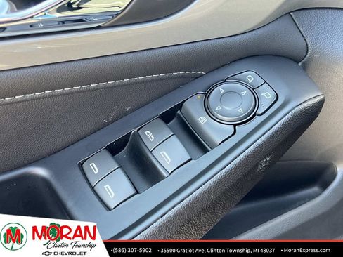 Certified 2023 Chevrolet Traverse LT AWD/4WD image 16