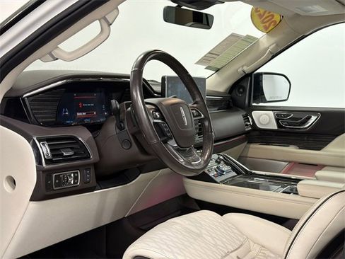 Used 2023 Lincoln Navigator L Black Label image 18