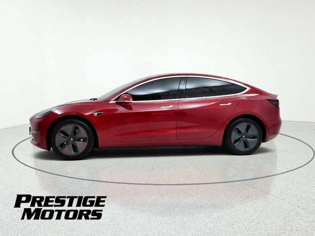 Used 2018 Tesla Model 3 Long Range RWD image 4