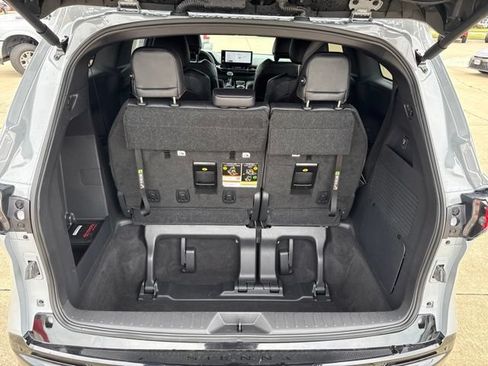 Certified 2025 Toyota Sienna XSE w/ XSE Plus Package FWD image 16
