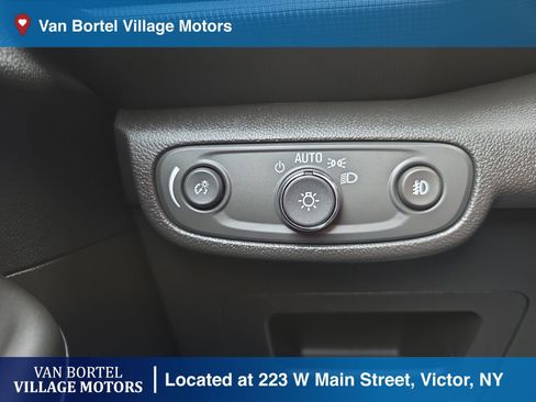 Used 2022 Chevrolet TrailBlazer LT w/ Driver Confidence Package image 17